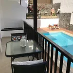 Dona Claudia - 2019-t5513 *